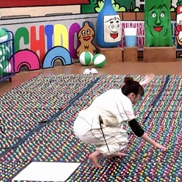 福原遥_火曜は全力!華大さんと千鳥くん_20250708_GIF動画_003